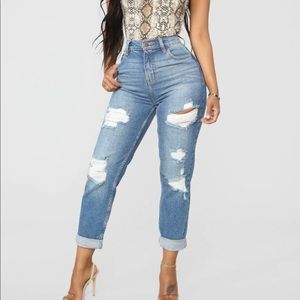 Fashion Nova “I Got it From my Mama” Mom Jeans, Size 7